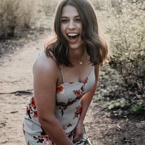 Meet your Posher, Karina